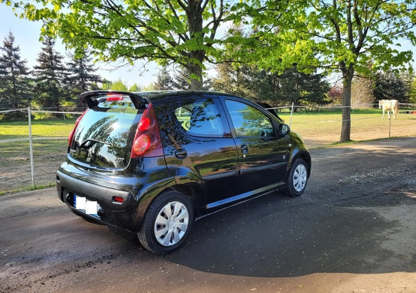 Peugeot 107 cena 15500 przebieg: 80000, rok produkcji 2013 z Siedliszcze małe 277